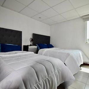 Room in Guest room - Habitacion Tipo Hotel En Obispado